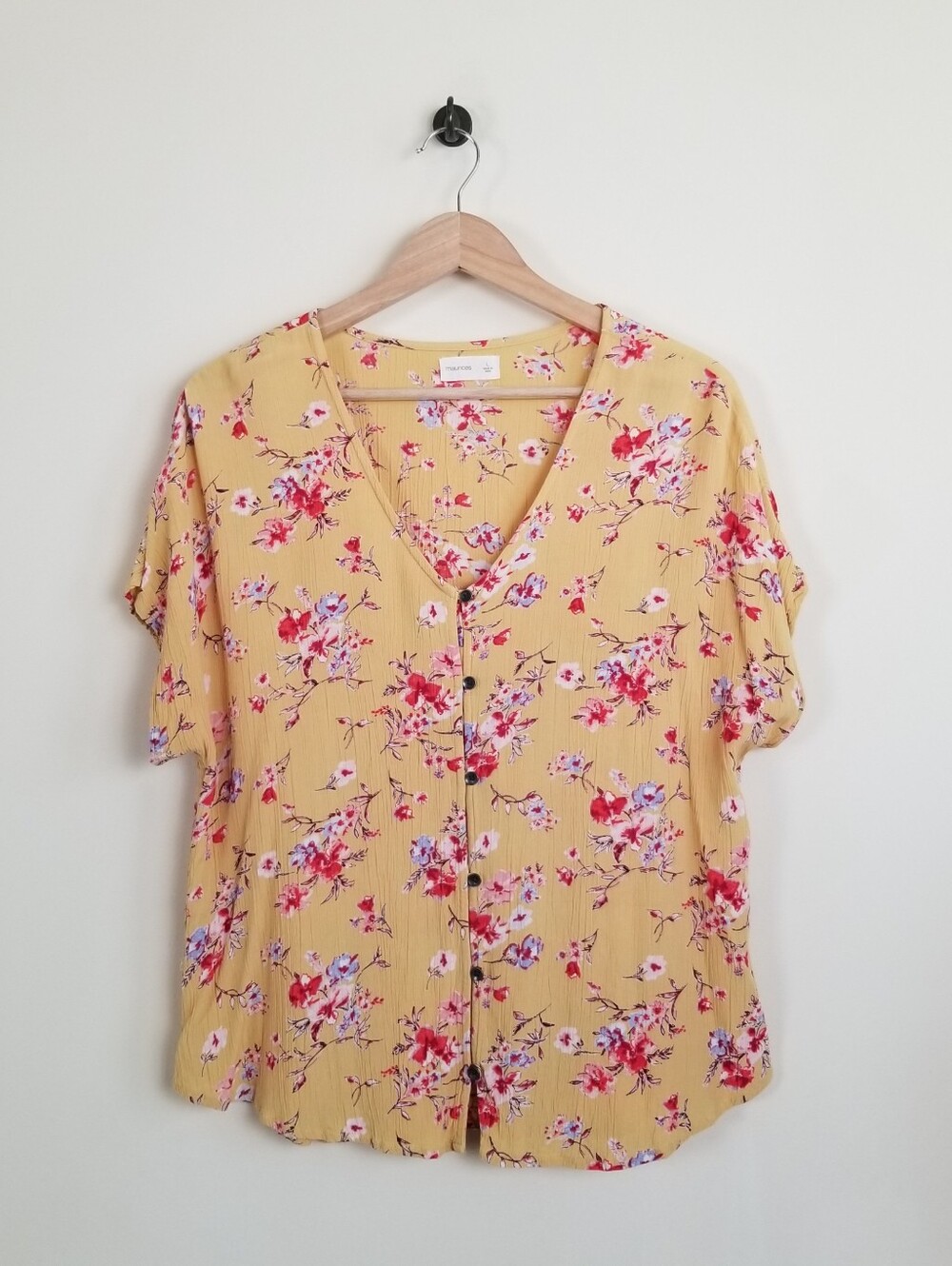 Maurices V-Neck Floral Top Large